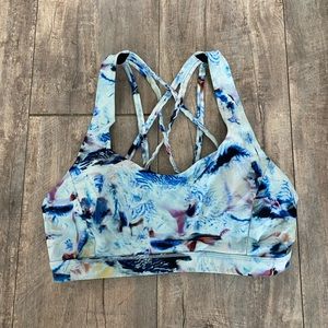 Lululemon Free to Be Serene Sports Bra | Size 6